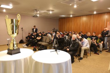 Вчера в Риге прошла пресс-конференция и официальное взвешивание  KOK WGP 2015 WELTERWEIGHT TOURNAMENT.