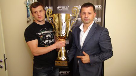 Интервью с Сергеем Морарь победителем KOK WGP 2015 in Riga. А также с президентом FEA Дорином Дамир и тренером Андреем Гросу.
