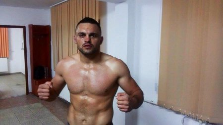 Три победы молдавских бойцов на турнире в Бырладе.