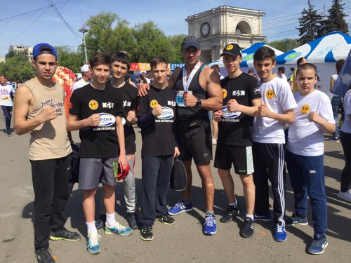 Павел Журавлев, молдавские бойцы профессионалы и клубы федерации WAK-1F Moldova приняли участие в Марафоне 2016.