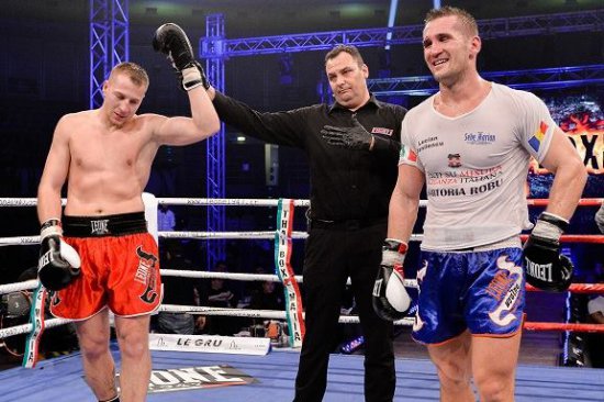 Молдавский боец Драгош Зубко выиграл чемпионский пояс.
