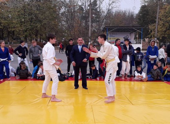 MEMORIALUL "VALENTIN GUŢU": La turneul de judo au participat 200 de sportivi