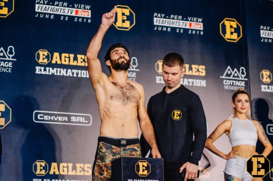 Eagles Elimination. Face to face and weigh-in. Video